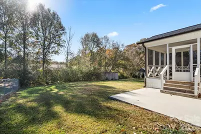 492 14th Avenue Avenue NE, Hickory, NC 28601 - Photo 18