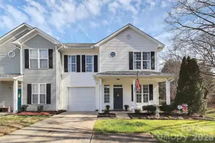 702 Torrey Pines Ln, Fort Mill, SC 29715 - Photo 2