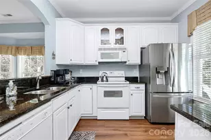 702 Torrey Pines Ln, Fort Mill, SC 29715 - Photo 18