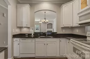 702 Torrey Pines Ln, Fort Mill, SC 29715 - Photo 12