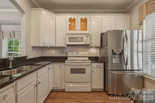 702 Torrey Pines Ln, Fort Mill, SC 29715 - Photo 10