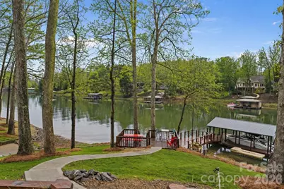 124 Keven Drive, Troutman, NC 28166 - Photo 2