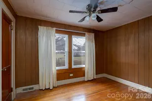 322 E 4th St, Oakboro, NC 28129 - Photo 8