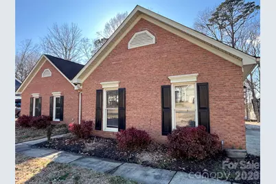 1300 Long Paw Lane, Charlotte, NC 28214 - Photo 2