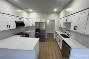 1300 Long Paw Ln, Charlotte, NC 28214 - Photo 18