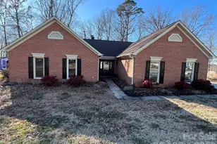 1300 Long Paw Ln, Charlotte, NC 28214 - Photo 1