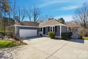 21037 Norman Shores Dr, Cornelius, NC 28031 - Photo 2