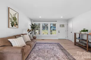 338 Hawthorne Dr, Brevard, NC 28712 - Photo 6