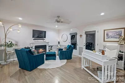 2082 2nd Street Drive NW, Hickory, NC 28601 - Photo 12