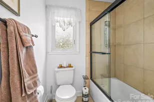 111 Hudson Dr, Hendersonville, NC 28739 - Photo 30