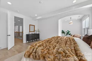 1607 Chippendale Rd, Charlotte, NC 28205 - Photo 32