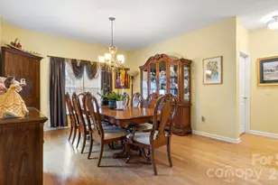 2853 Wimbledon Dr, Gastonia, NC 28056 - Photo 10