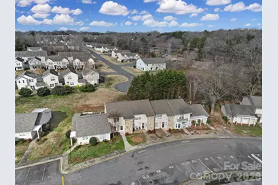 405 Heritage Parkway, Fort Mill, SC 29715 - Photo 4