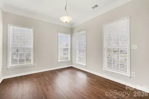 12828 Harvest Time Ct, Charlotte, NC 28278 - Photo 8