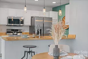 40 Foxden Dr, Fletcher, NC 28732 - Photo 1