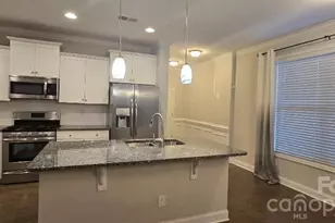 990 Pennington Dr, Lancaster, SC 29720 - Photo 4