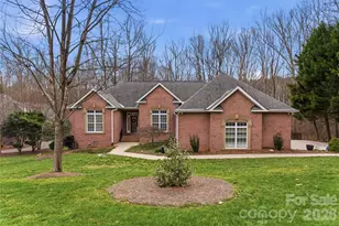 402 W Glenview Dr W, Salisbury, NC 28147 - Photo 1