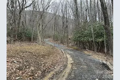 286 Frontier Drive, West Jefferson, NC 28694 - Photo 2