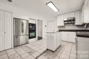 4831 Dogwood Pl, Charlotte, NC 28212 - Photo 14