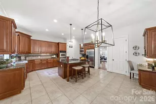 1802 Summit View Pl, Waxhaw, NC 28173 - Photo 12