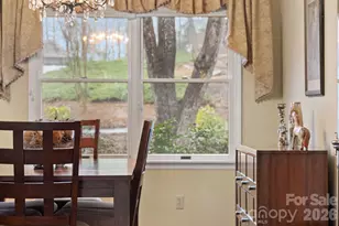 5 Governors Dr, Hendersonville, NC 28791 - Photo 4