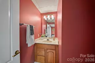 5 Governors Dr, Hendersonville, NC 28791 - Photo 26