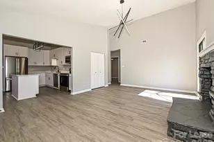 6455 Tivoli Ct, Charlotte, NC 28211 - Photo 8