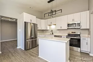 6455 Tivoli Ct, Charlotte, NC 28211 - Photo 4