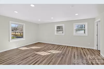 1780 NE 23rd Avenue Lane NE, Hickory, NC 28601 - Photo 10