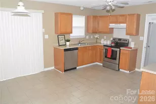 7946 Lobilia Ln, Charlotte, NC 28214 - Photo 4