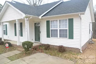 7946 Lobilia Ln, Charlotte, NC 28214 - Photo 2