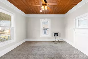 257 Jefferson St, Statesville, NC 28677 - Photo 4