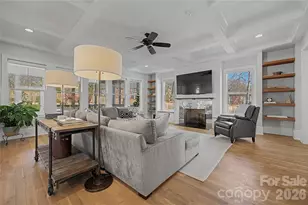 4325 Tangle Dr, Charlotte, NC 28211 - Photo 10