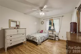 213 Hospital Ave, Lenoir, NC 28645 - Photo 34