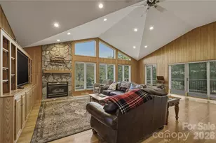 213 Hospital Ave, Lenoir, NC 28645 - Photo 22