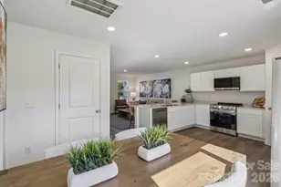 479 Sundown Dr, Spartanburg, SC 29302 - Photo 8