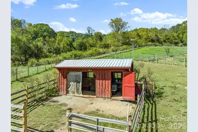 99 Quill Ammons Hollow, Marshall, NC 28753 - Photo 16