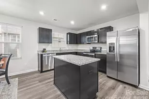 3021 Fiddlewood St, Charlotte, NC 28214 - Photo 18