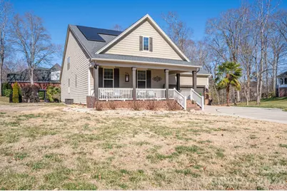 1819 Chesterfield Drive, Belmont, NC 28012 - Photo 2