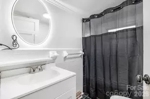 618 Live Oak St, Shelby, NC 28150 - Photo 12