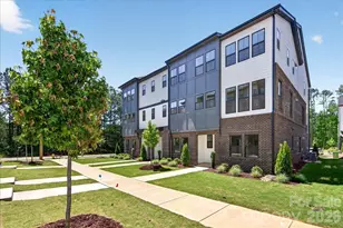12015 Elsa Ln, Charlotte, NC 28277 - Photo 2