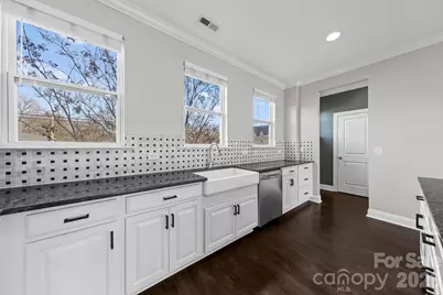 2613 Statesville Avenue, Charlotte, NC 28206 - Photo 10