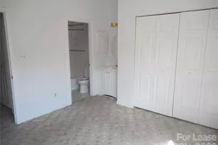 8235 Circle Tree Ln, Charlotte, NC 28277 - Photo 16