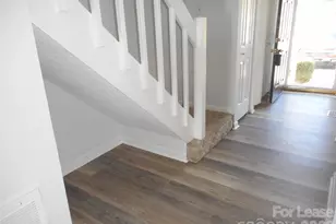 8235 Circle Tree Ln, Charlotte, NC 28277 - Photo 10