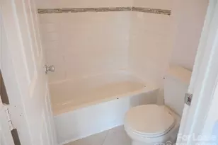 8235 Circle Tree Ln, Charlotte, NC 28277 - Photo 18