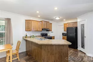 346 Adell Dr, Waynesville, NC 28786 - Photo 2