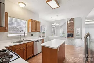 7334 Reynard Ln, Charlotte, NC 28215 - Photo 12