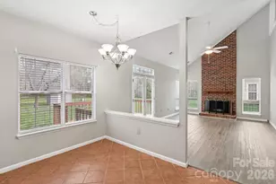 7334 Reynard Ln, Charlotte, NC 28215 - Photo 10