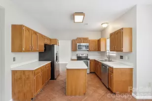 7334 Reynard Ln, Charlotte, NC 28215 - Photo 14