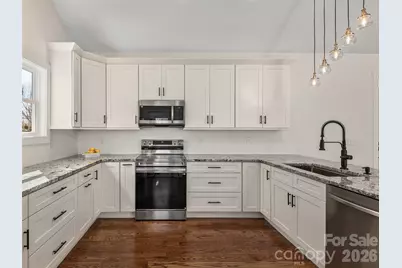 399 Crystal Heights Drive, Hendersonville, NC 28739 - Photo 10